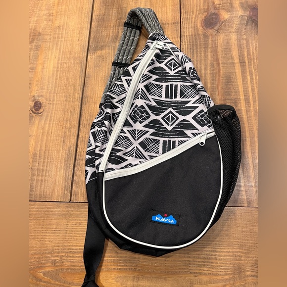 Kavu Bags Kavu Paxton Pack Rope Sling Crossbody Bag Carbon Tribal